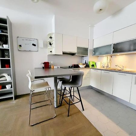 Urban Oasis: Stylish Retreat Apartment ซาเกร็บ ภายนอก รูปภาพ