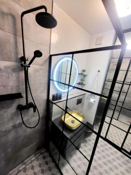 Urban Oasis: Stylish Retreat Apartment ซาเกร็บ ภายนอก รูปภาพ